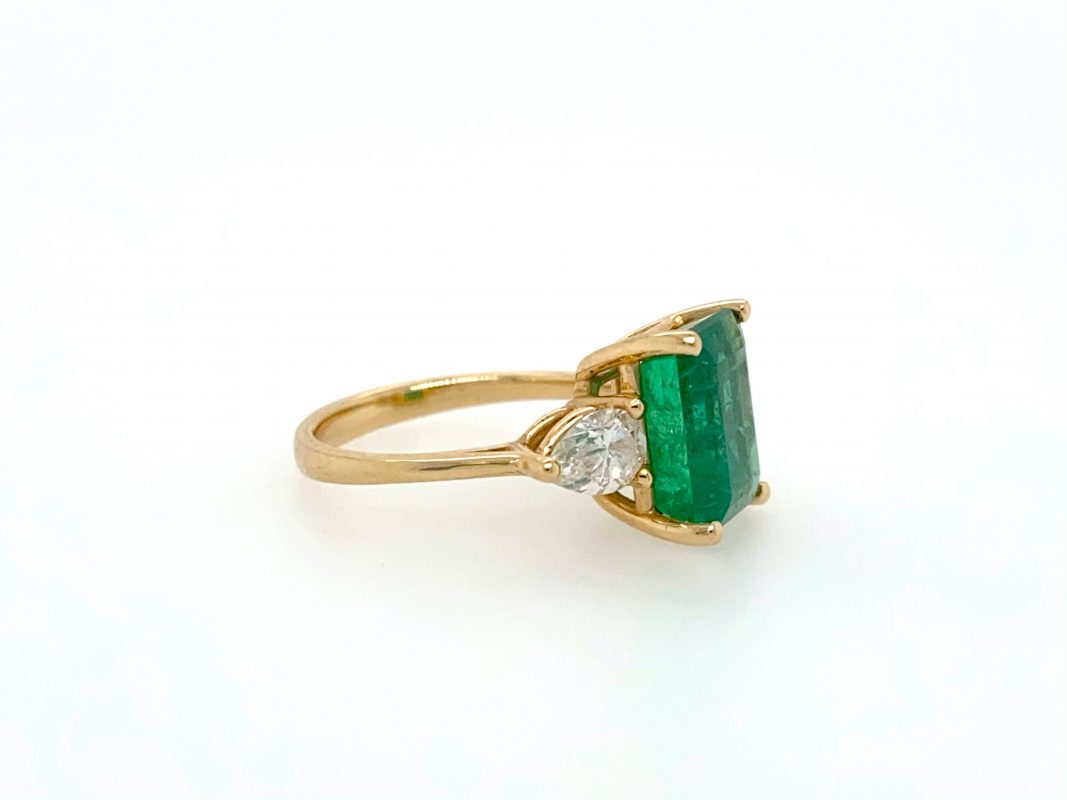 14k Yellow Gold 3.79 Carat Zambian Emerald GIA Certified Ring - Gili Mor